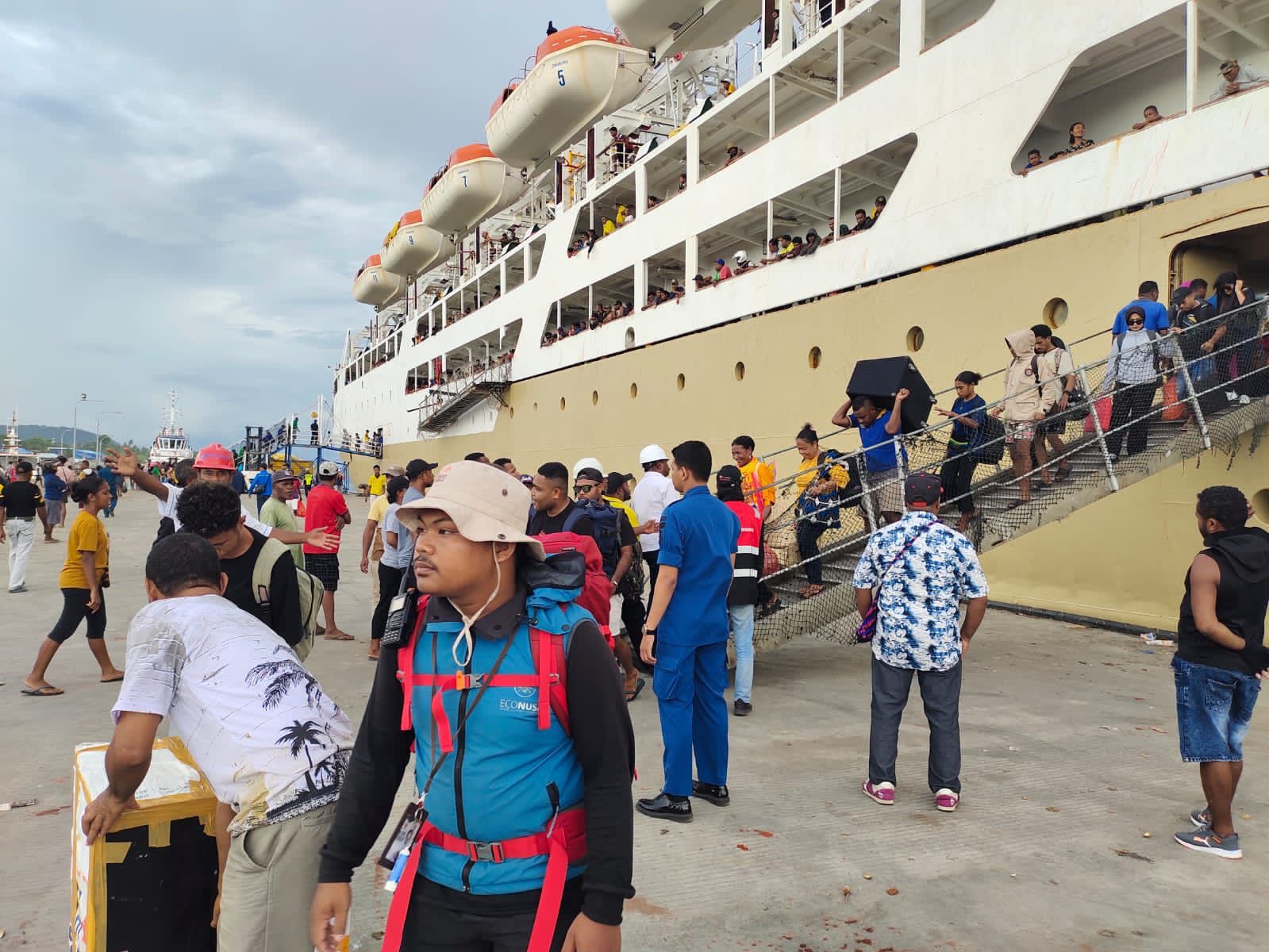 Arus Mudik Melalui Pelabuhan Pelindo Capai 300 Ribu Orang H-10 Lebaran