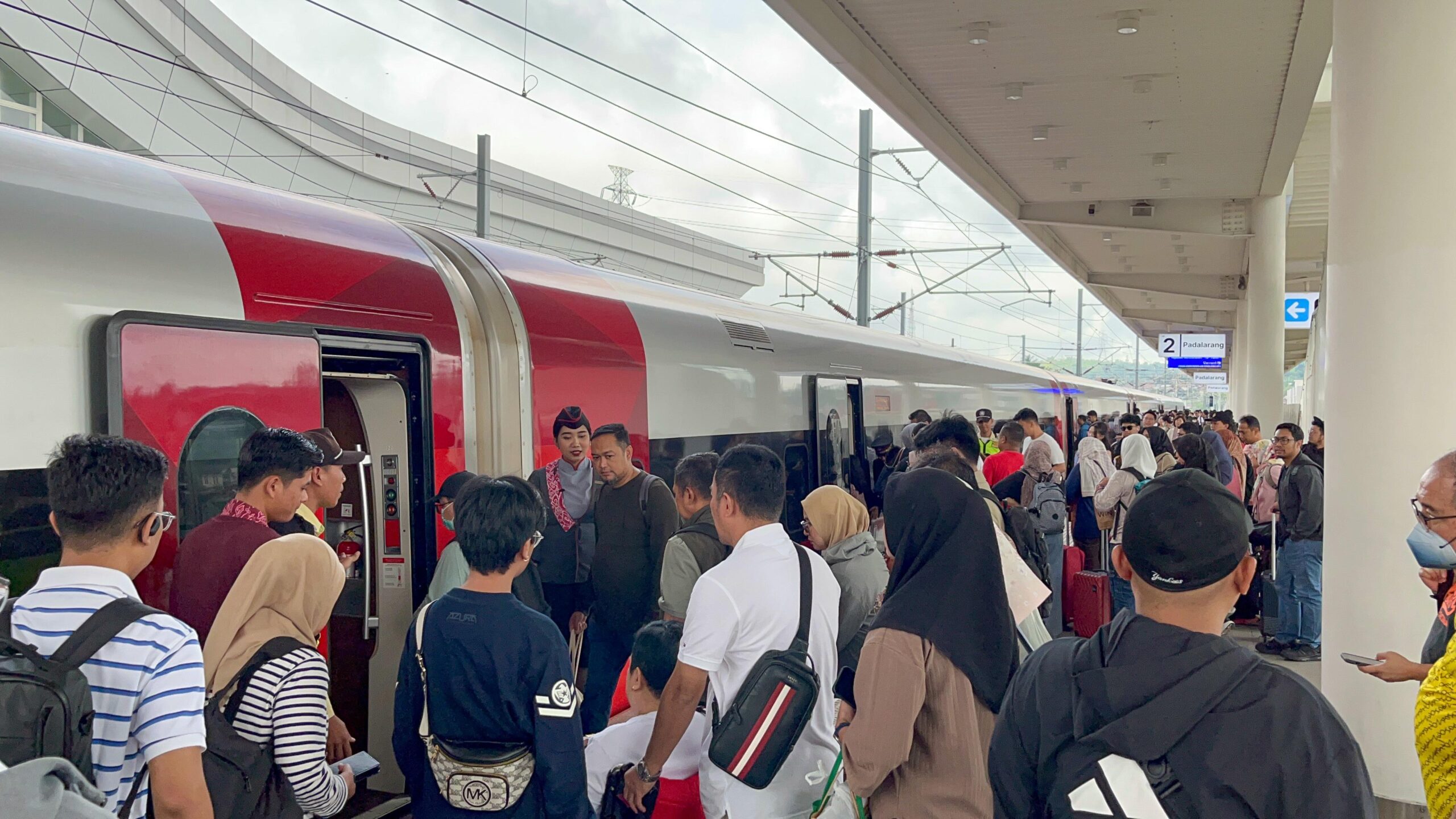 Wisatawan Nikmati Whoosh KAI, Malaysia dan Singapura Penyumbang Terbesar