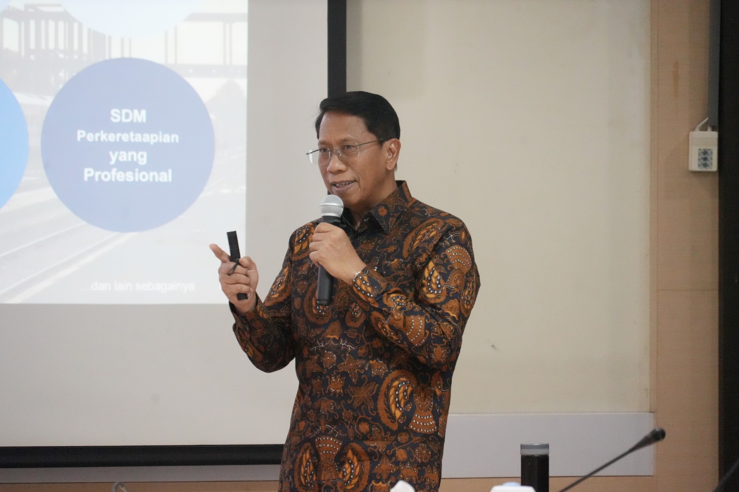 FTMD ITB dan KAI Dorong Mahasiswa Jadi Agen Perubahan Transportasi Berkelanjutan