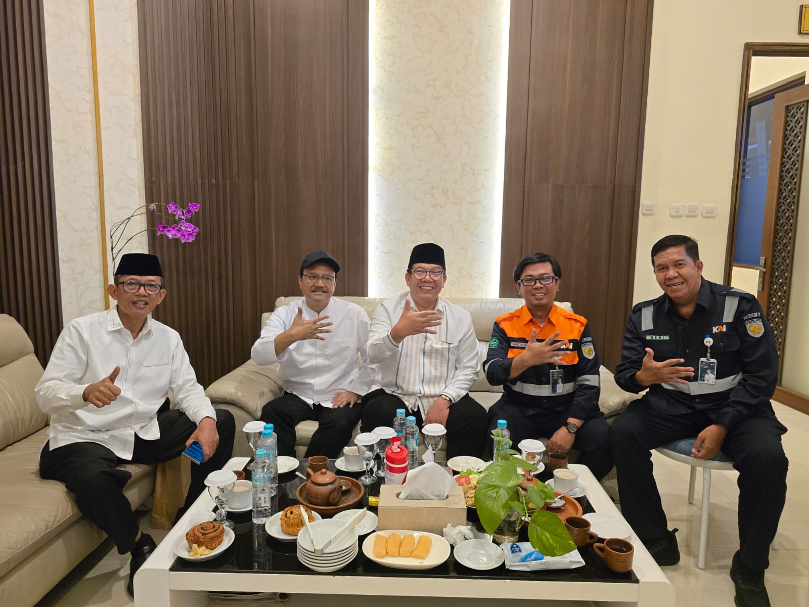 (Foto) Kereta Api di Purwokerto Jadi Moda Favorit Pejabat Negara