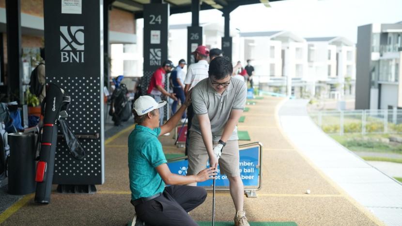Momentum BNI Gelar Golf Clinic Gen 2.0, Dorong Next Gen Jadi Inspirasi Masa Depan